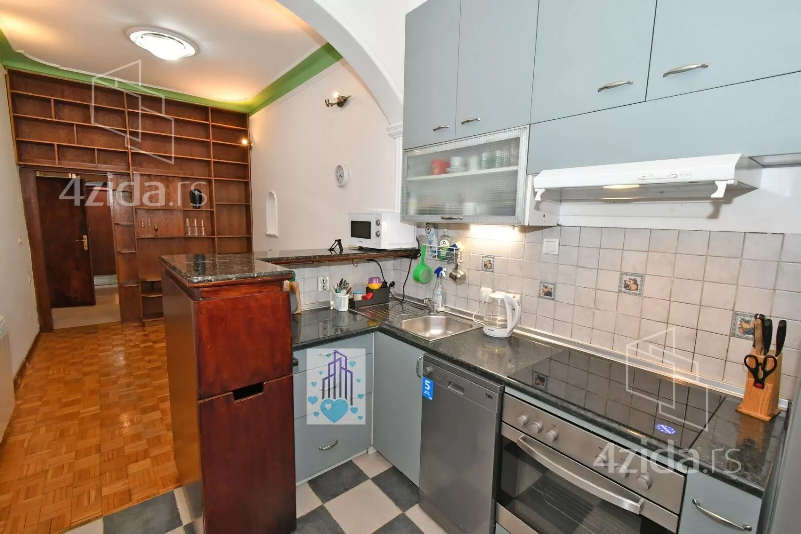 Četvorosoban stan | 4zida