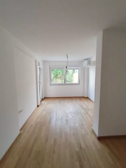 Kraljevačka | 4zida.rs