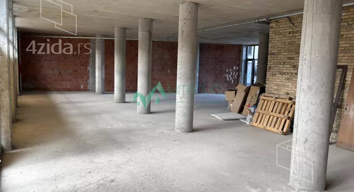 Poslovni prostor | 4zida