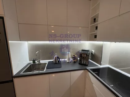 Bate Brkića | 4zida.rs