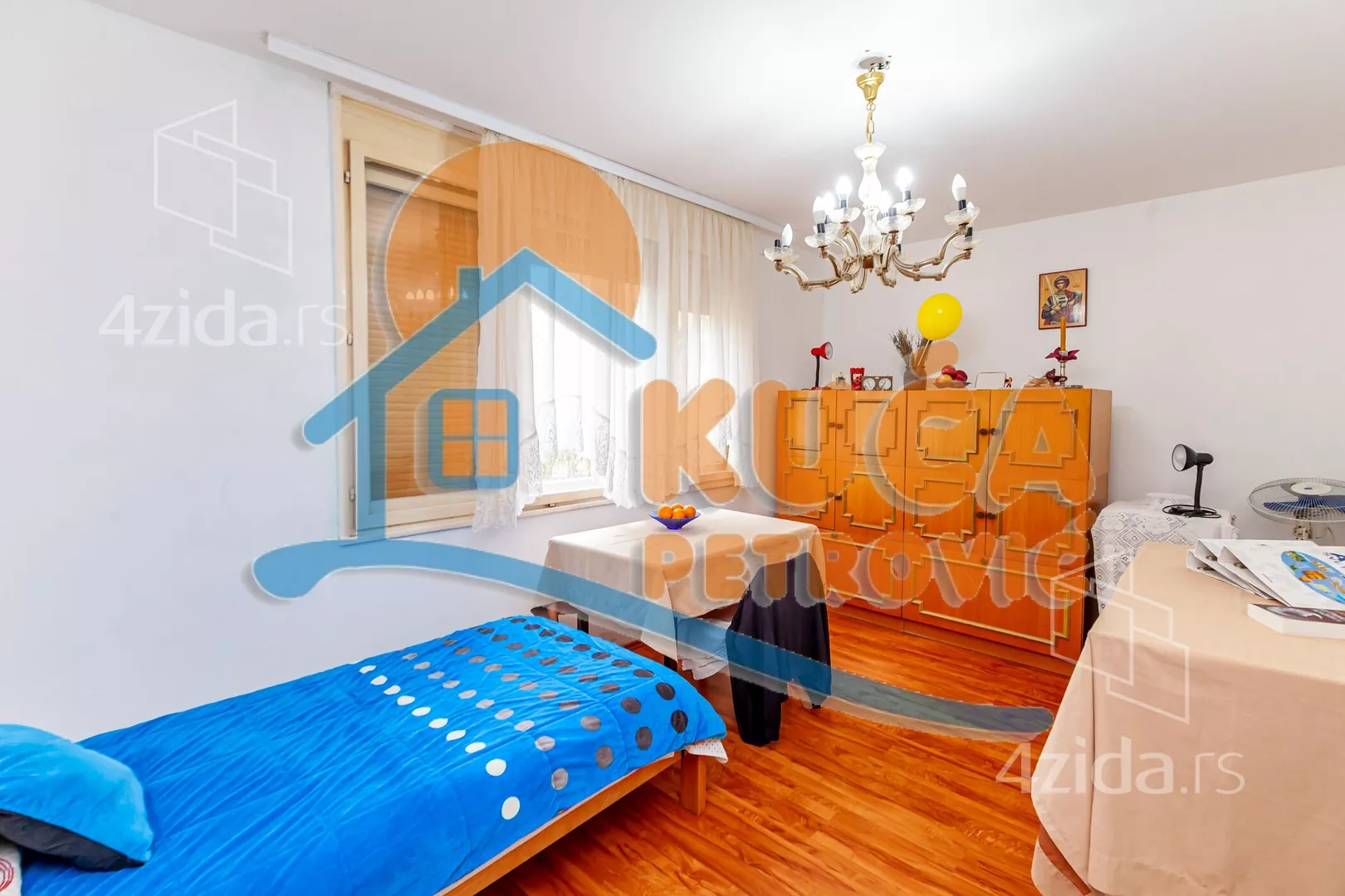 Troiposoban stan | 4zida