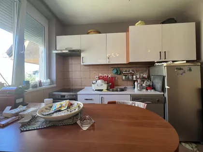 Dom Zdravlja | 4zida.rs