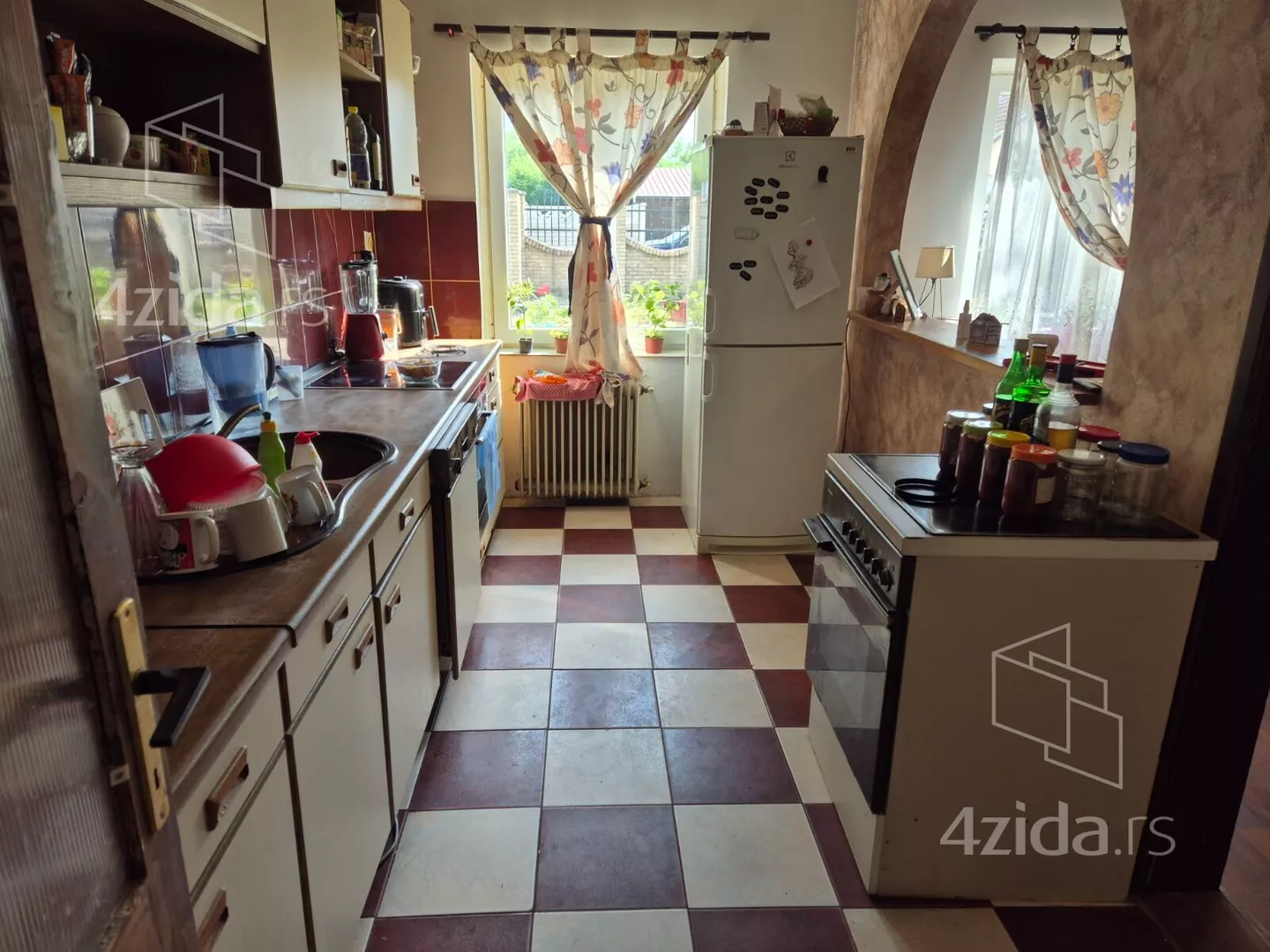 Kuća | 4zida