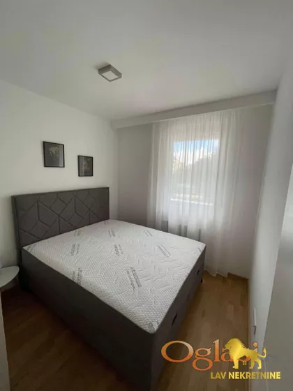 LAZE LAZAREVIĆA | 4zida.rs