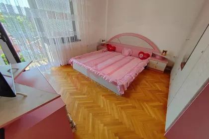 Ritska | 4zida.rs