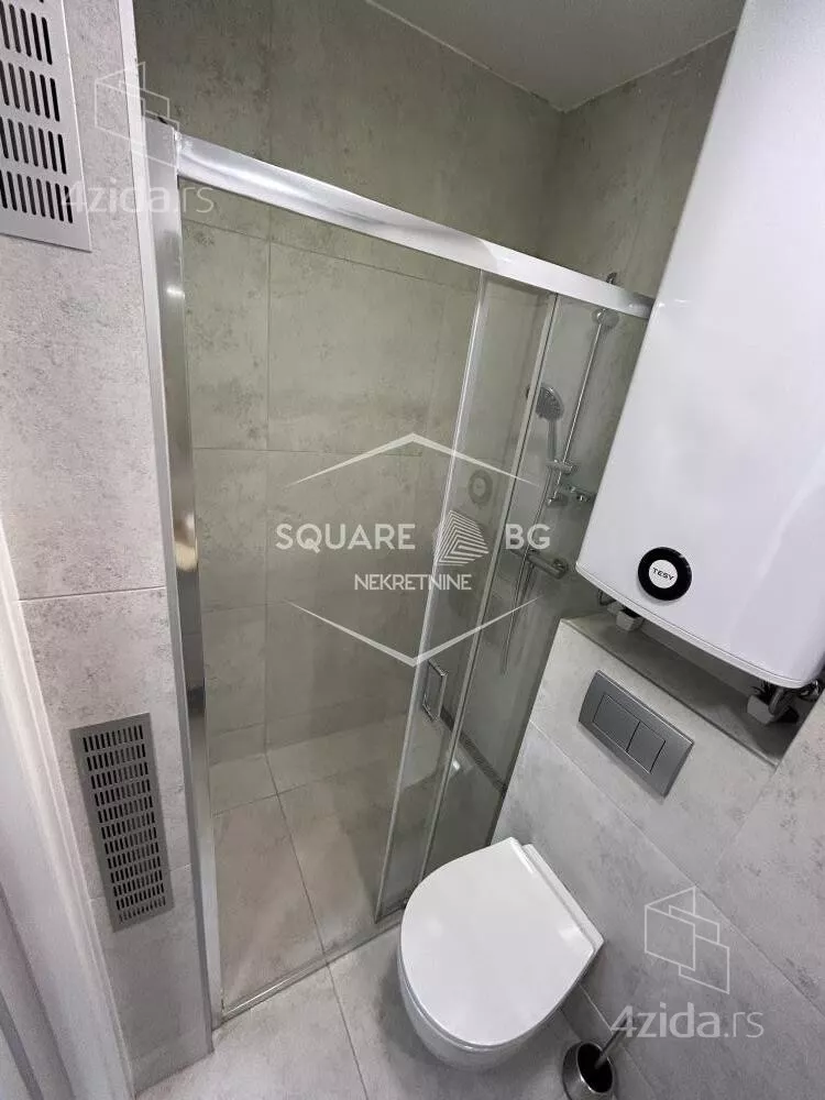 Četvoroiposoban stan | 4zida