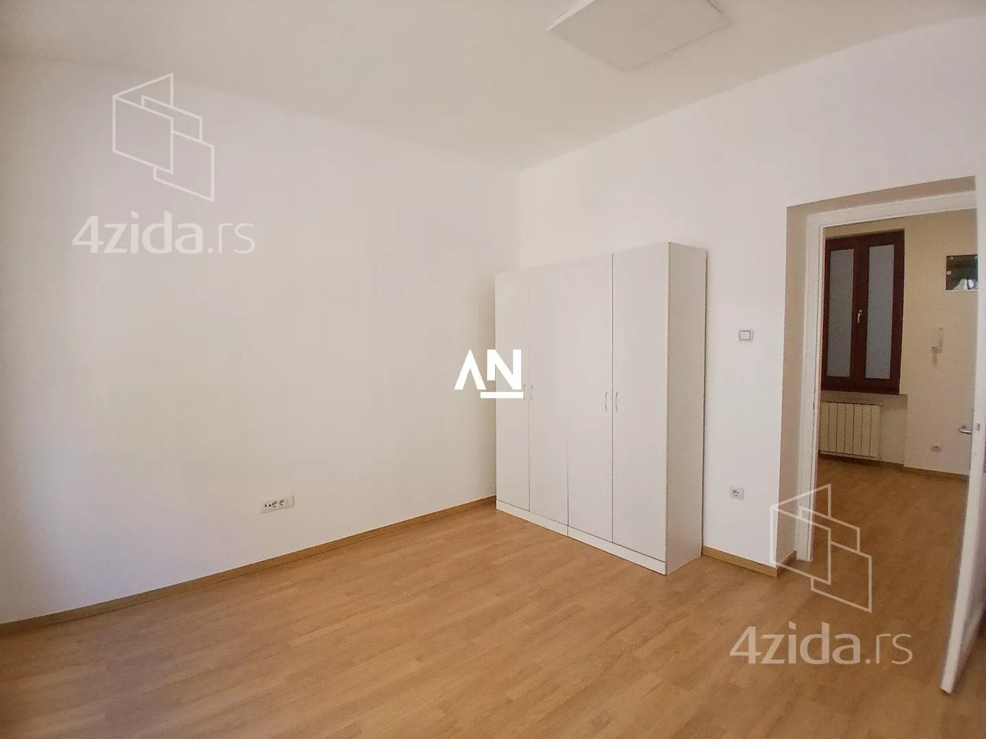 Kancelarija | 4zida