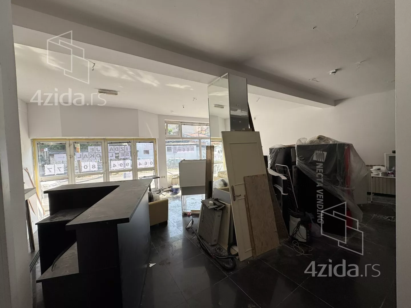 Lokal | 4zida