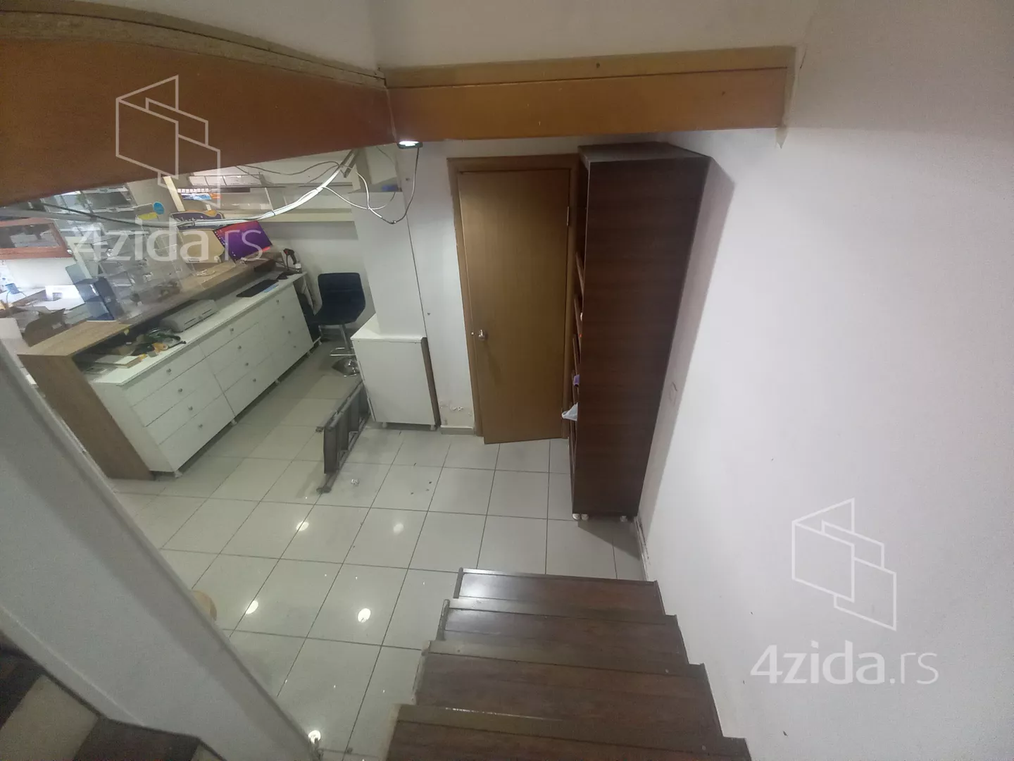 Lokal | 4zida