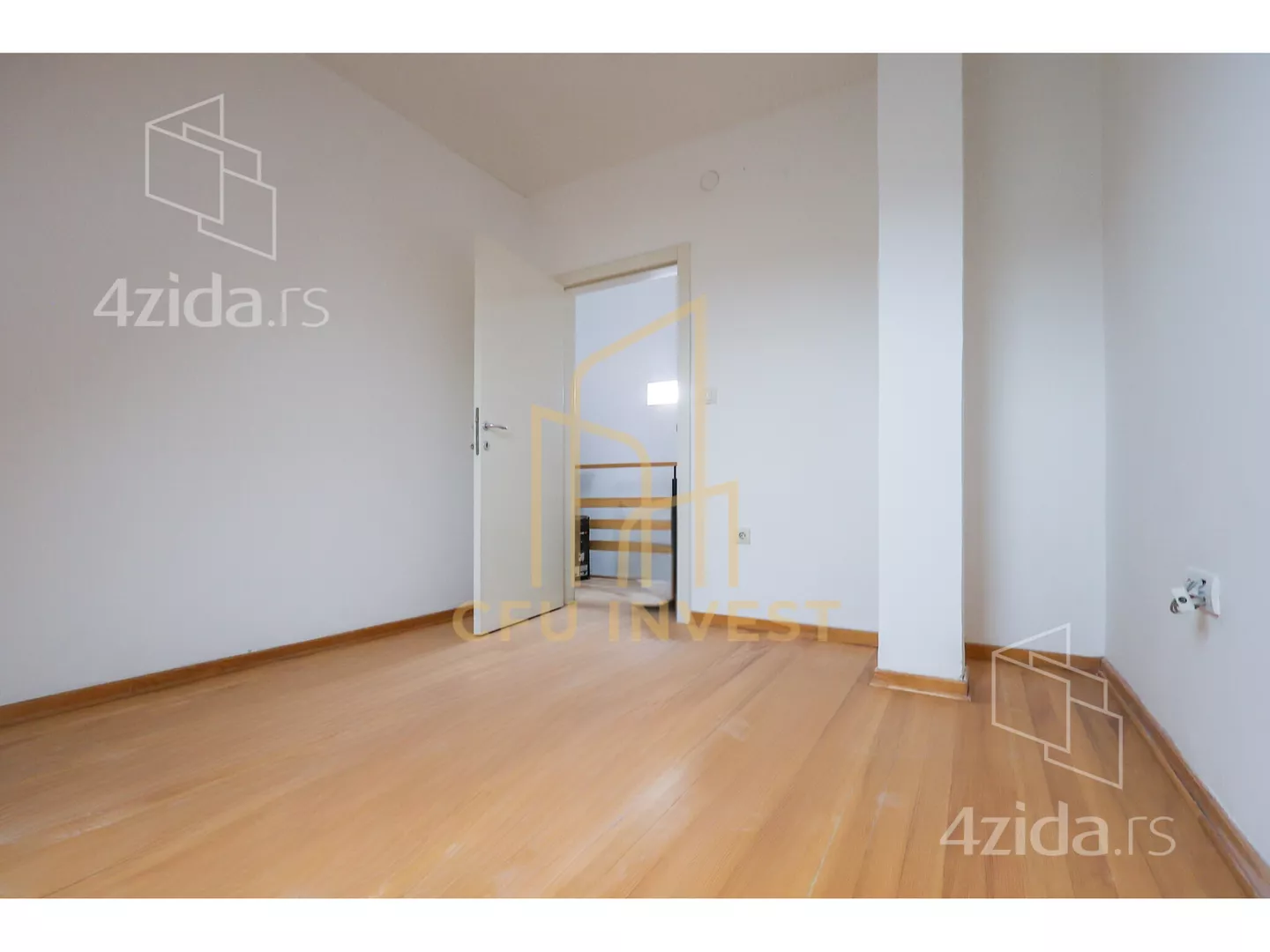 Petosoban stan | 4zida