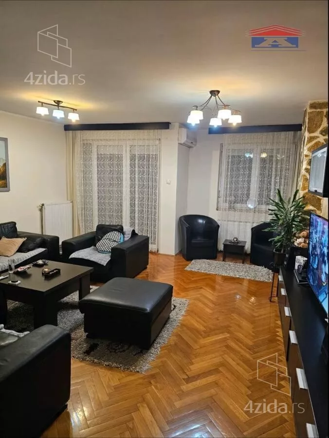 Četvorosoban stan | 4zida