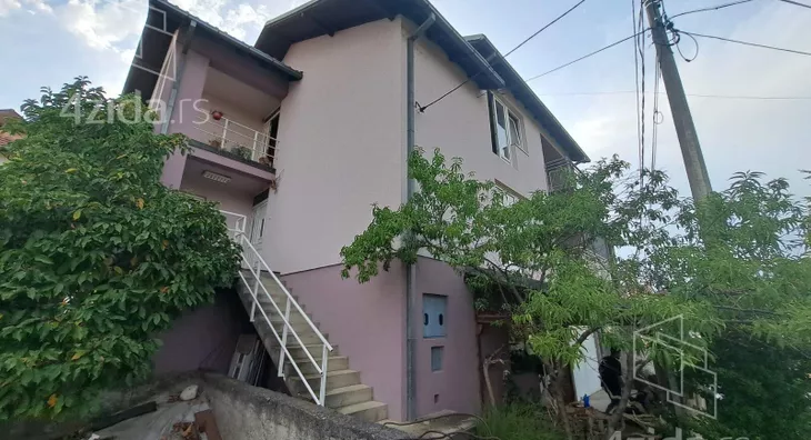 4-etažna kuća | 4zida