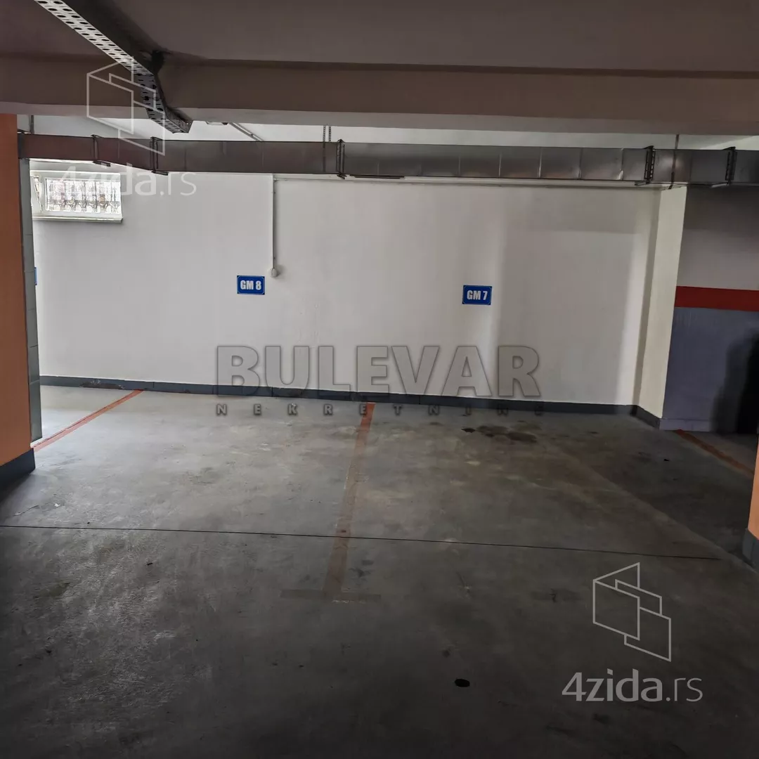 Garaža | 4zida