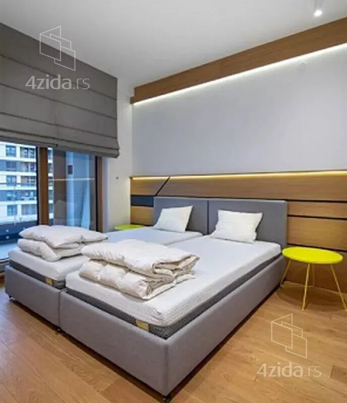 Četvoroiposoban stan | 4zida
