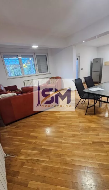 Dušana Vlajića | 4zida.rs