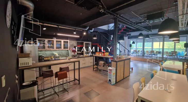 Poslovni prostor | 4zida