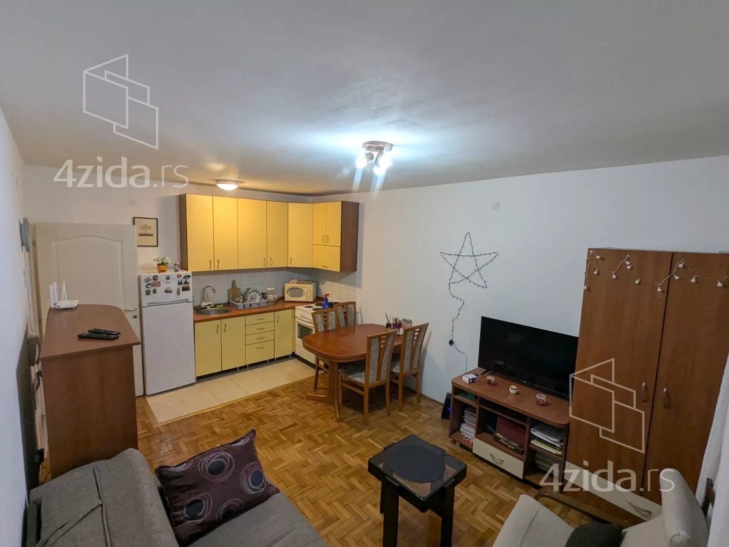 Dvoiposoban stan | 4zida