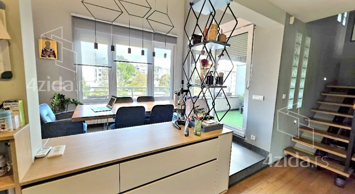 Četvorosoban stan | 4zida