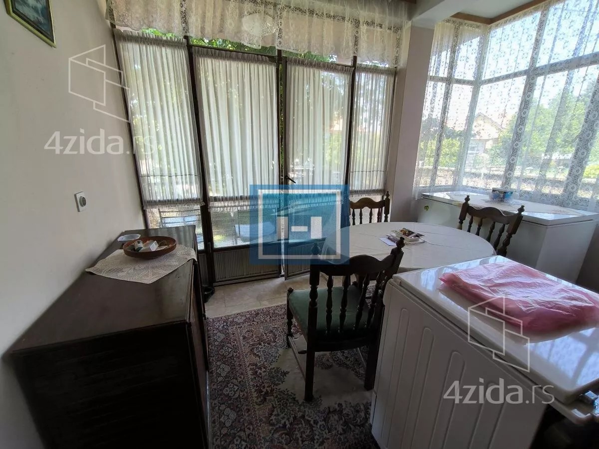 Kuća | 4zida