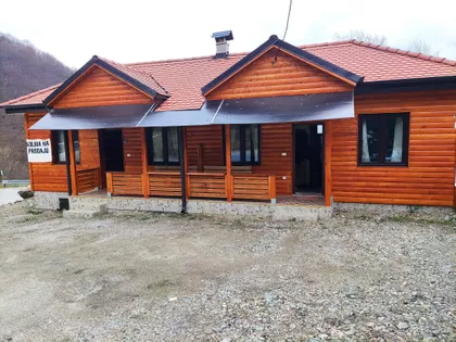 Crnovrška 35 | 4zida.rs