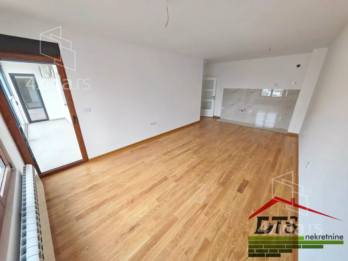 Troiposoban stan | 4zida