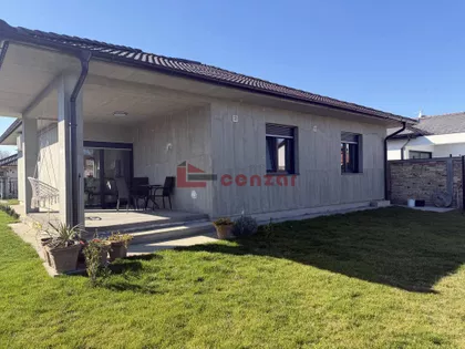 Teslino Naselje | 4zida.rs