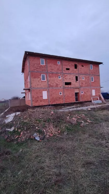 Lazara Popovića 15 | 4zida.rs