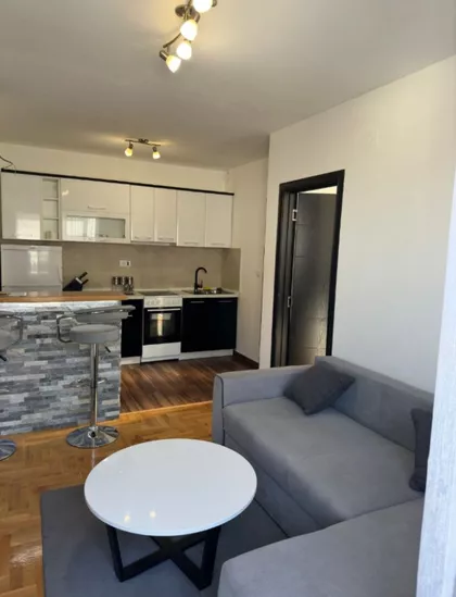 Radeta Markovića 8 | 4zida.rs