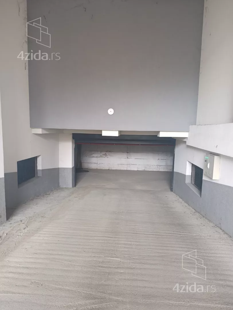 Garaža | 4zida