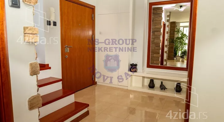 Petosoban stan | 4zida