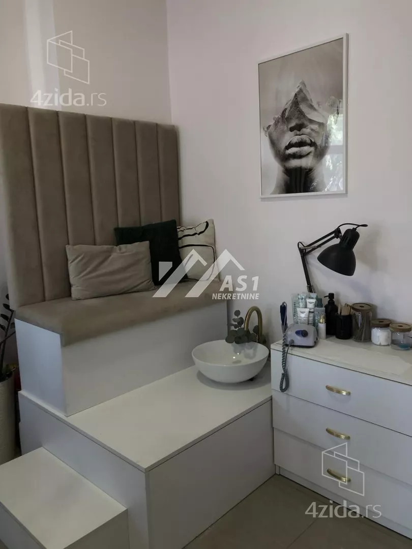 Lokal | 4zida