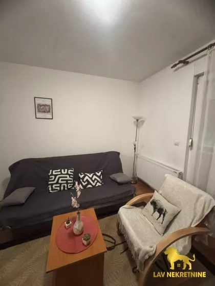 LASLA GALA | 4zida.rs