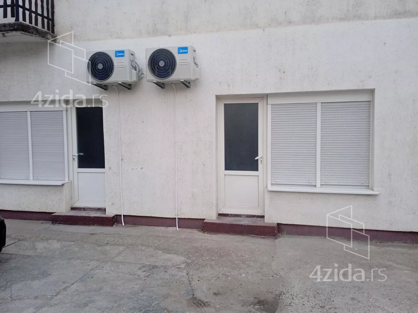 Lokal | 4zida