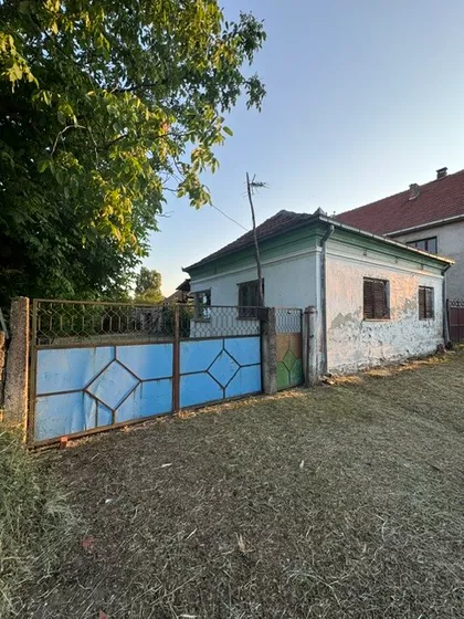 Okolne lokacije | 4zida.rs