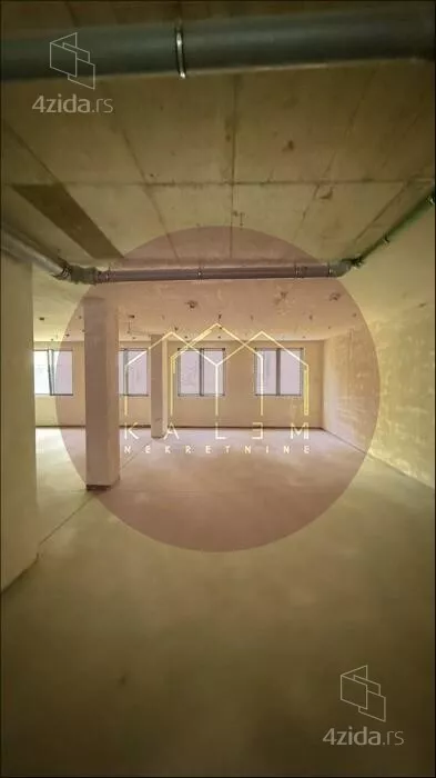 Poslovna zgrada | 4zida