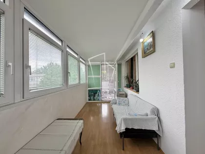 Tršćanska | 4zida.rs