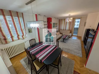 Bulevar Nemanjića | 4zida.rs
