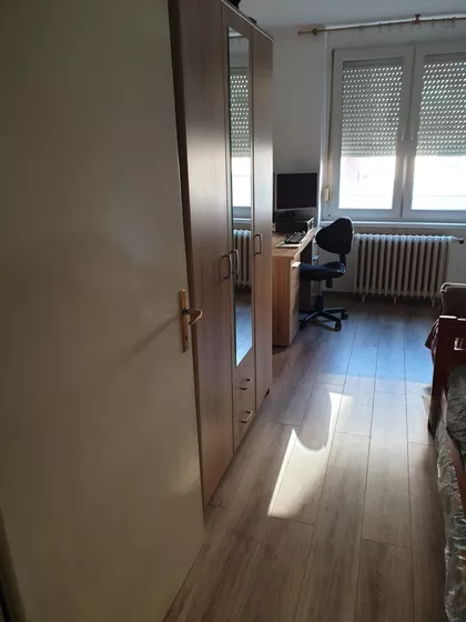Vojvođanska 8 | 4zida.rs