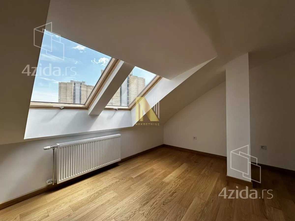 Petosoban stan | 4zida