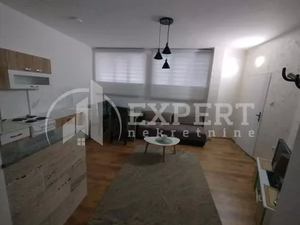 Janisa Janulisa | 4zida.rs