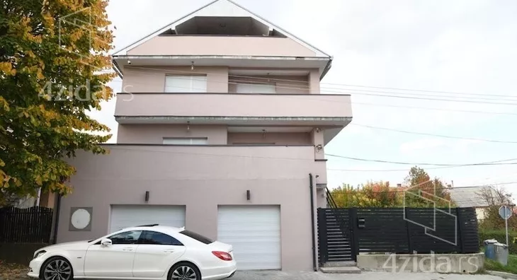 3-etažna kuća | 4zida