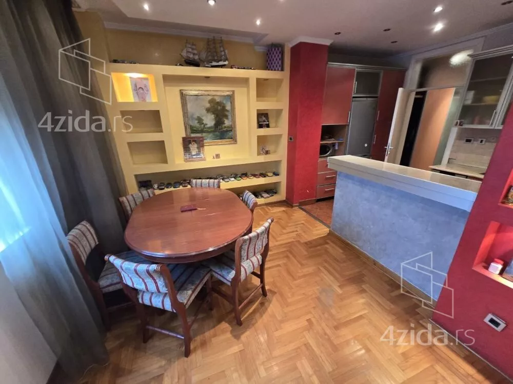 Četvorosoban stan | 4zida