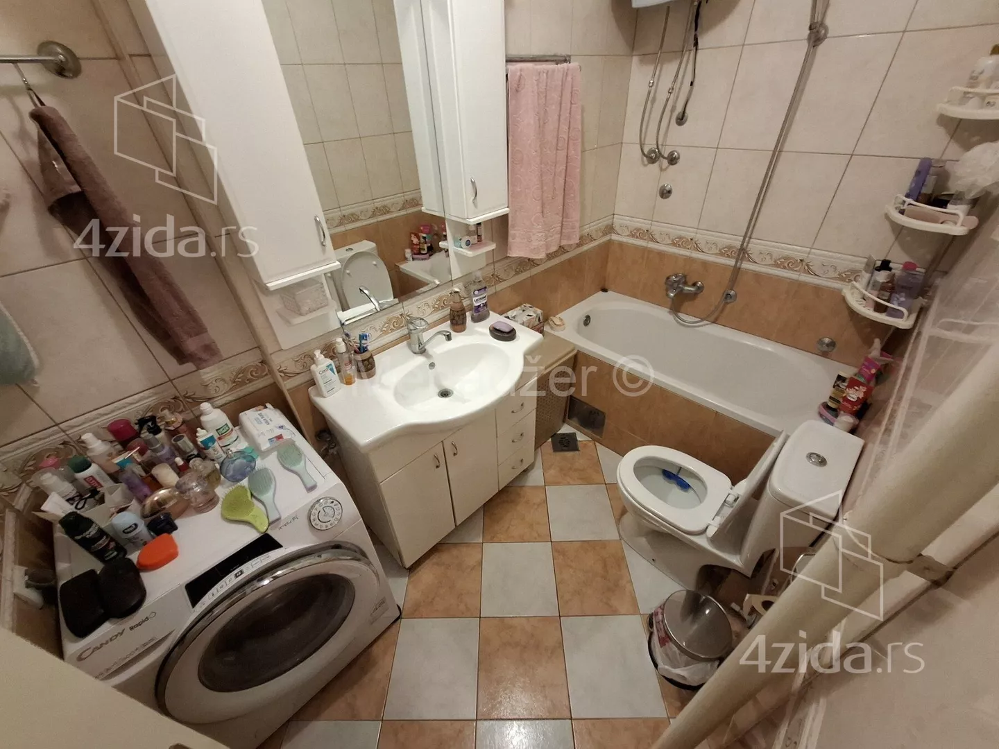 Dvoiposoban stan | 4zida