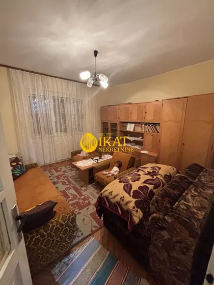 Zmaj Jovina | 4zida.rs