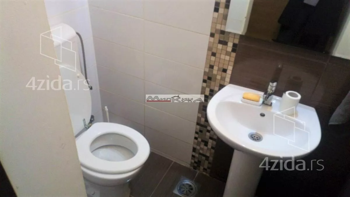 Troiposoban stan | 4zida