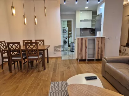 Miklošićeva | 4zida.rs