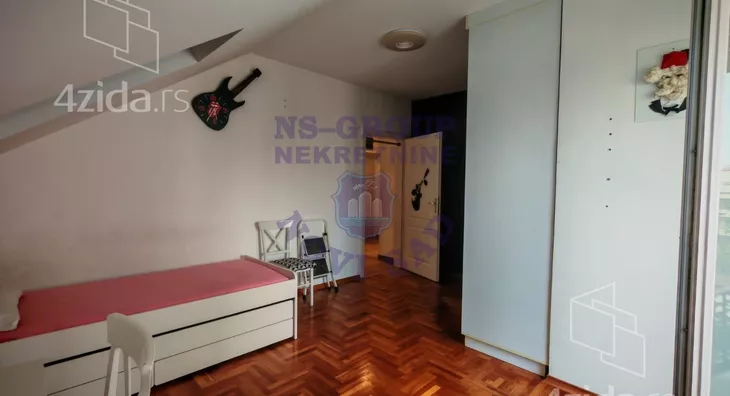 Petosoban stan | 4zida