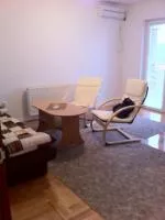 Vašarište | 4zida.rs