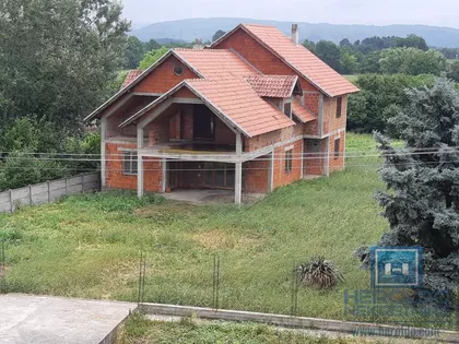 Lapovo Selo | 4zida.rs