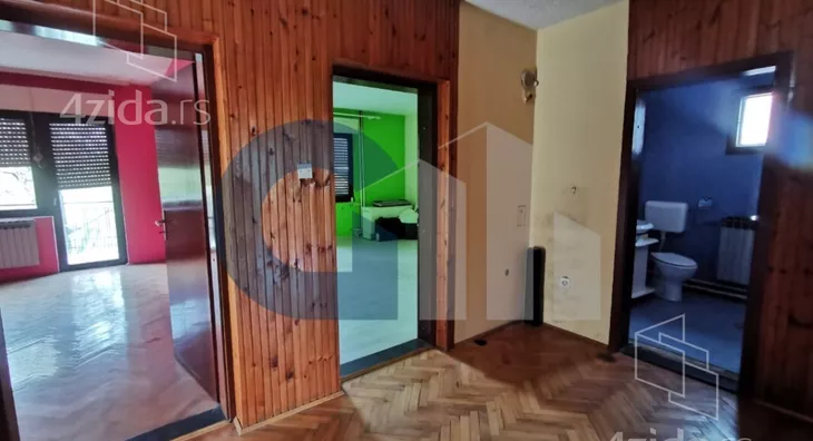 3-etažna kuća | 4zida